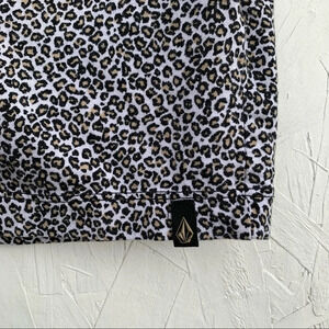 ☀️ VOLCOM T-SHIRT (back slits)  CHEETAH PRINT  | XS  #FML130017